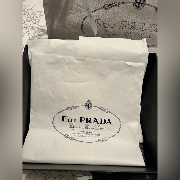 Prada Gift Box & Shopping Bag (From the Milan Flagship Store) - Picture 6 of 7